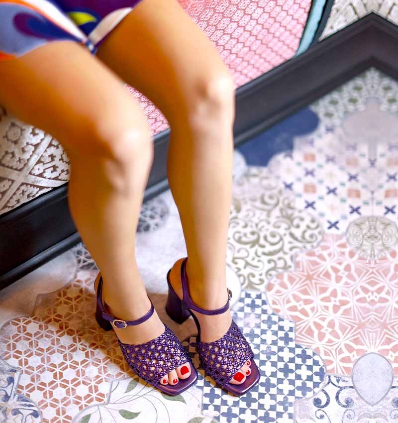 PAUSA LAVENDER CHiE MIHARA sandals