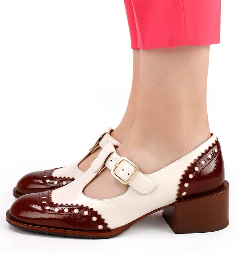 SISSI WHITE AND BROWN CHiE MIHARA shoes