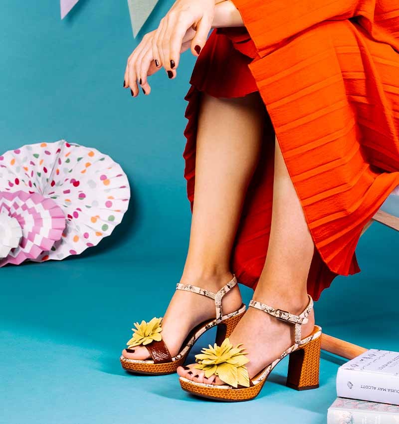 KIBALI YELLOW CHiE MIHARA sandals