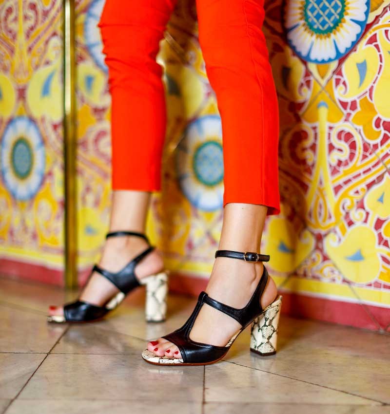 BASHIRA BLACK CHiE MIHARA sandalias