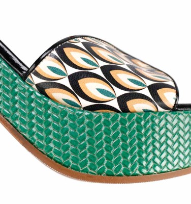 DEDE GREEN CHiE MIHARA sandals