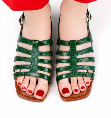 FARINYA GREEN CHiE MIHARA sandals