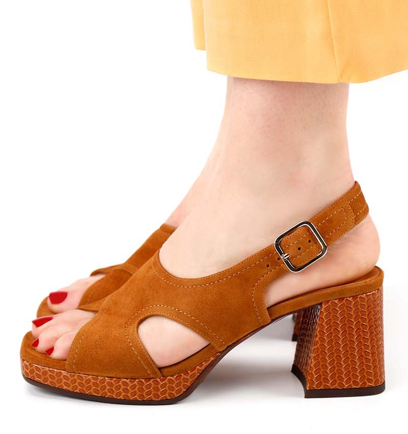 GANTAN BROWN CHiE MIHARA sandals