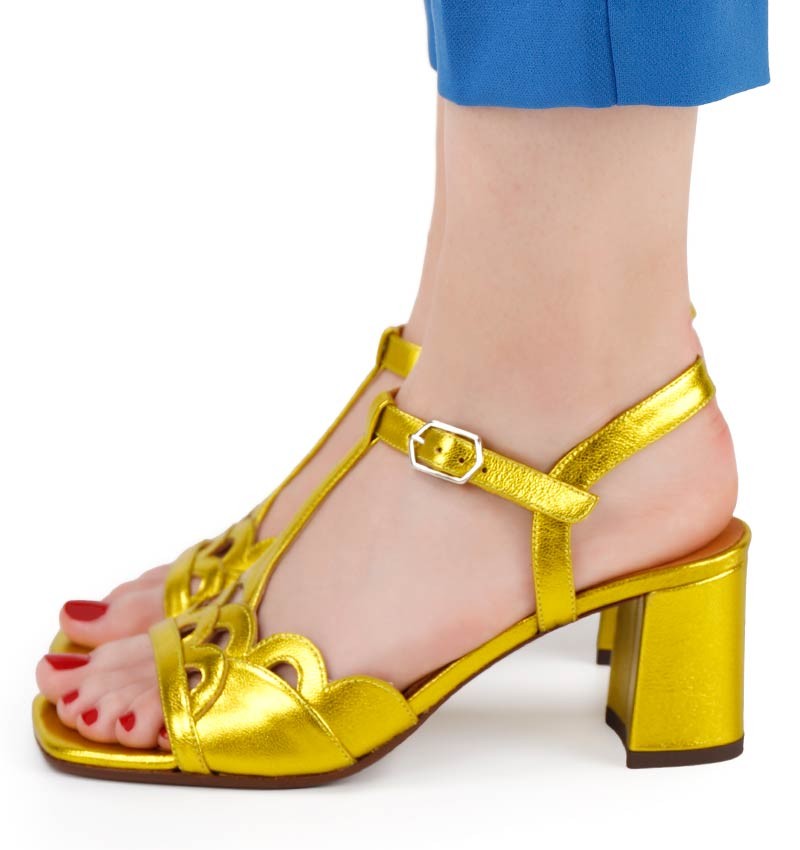 LOMA YELLOW CHiE MIHARA sandals