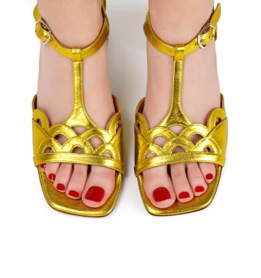 LOMA YELLOW CHiE MIHARA sandals