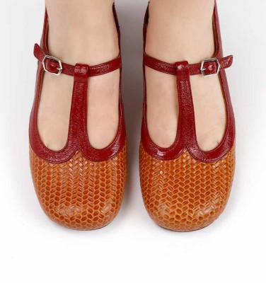 MENAN BROWN CHiE MIHARA zapatos