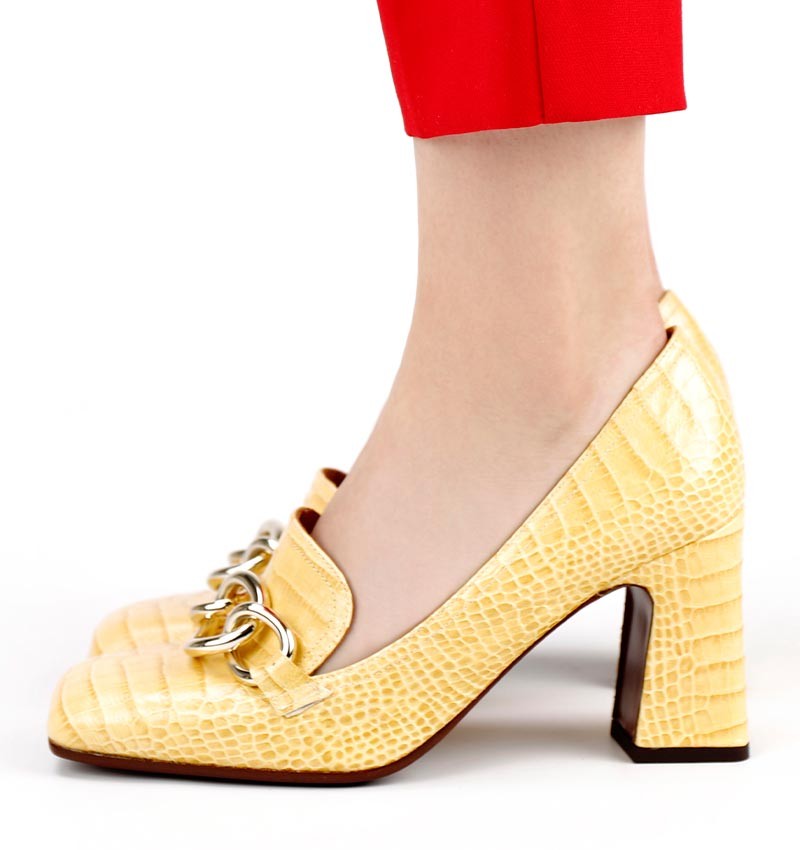 OFFICE YELLOW CHiE MIHARA shoes