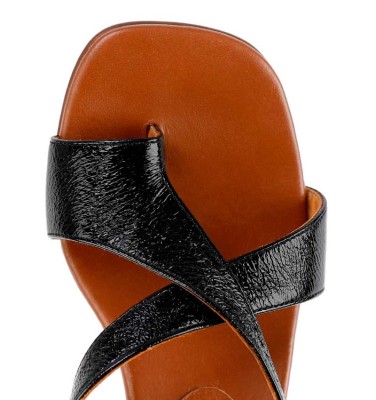 QUARTEL BLACK CHiE MIHARA sandals