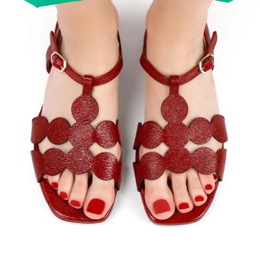 TAIKA RED CHiE MIHARA sandals