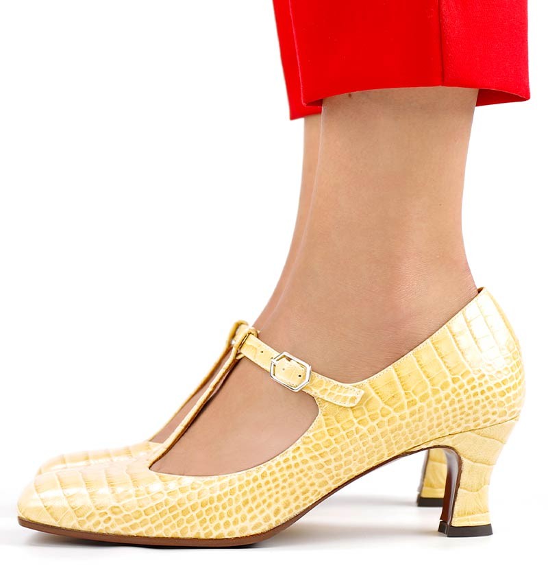 victoria-yellow
