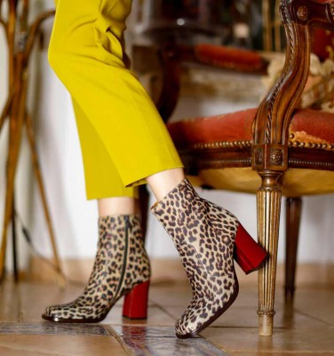 XENTIL BEIGE CHiE MIHARA botas