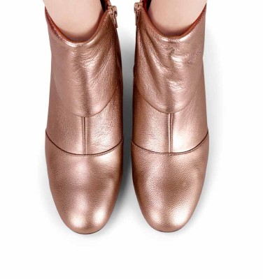 ALIO PINK CHiE MIHARA boots