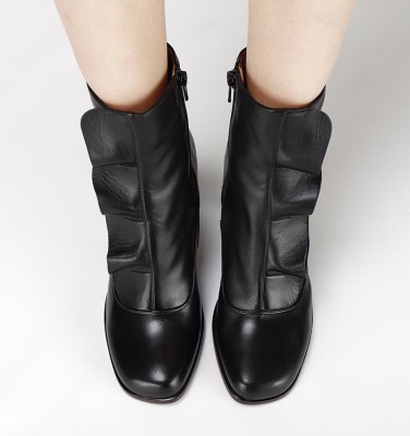 FAPICO BLACK CHiE MIHARA boots
