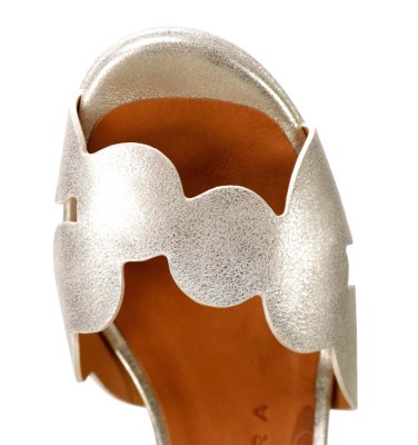 ELIS SILVER CHiE MIHARA sandals