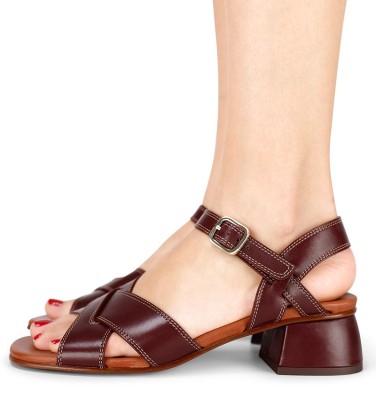 QUIKO BROWN CHiE MIHARA sandalias
