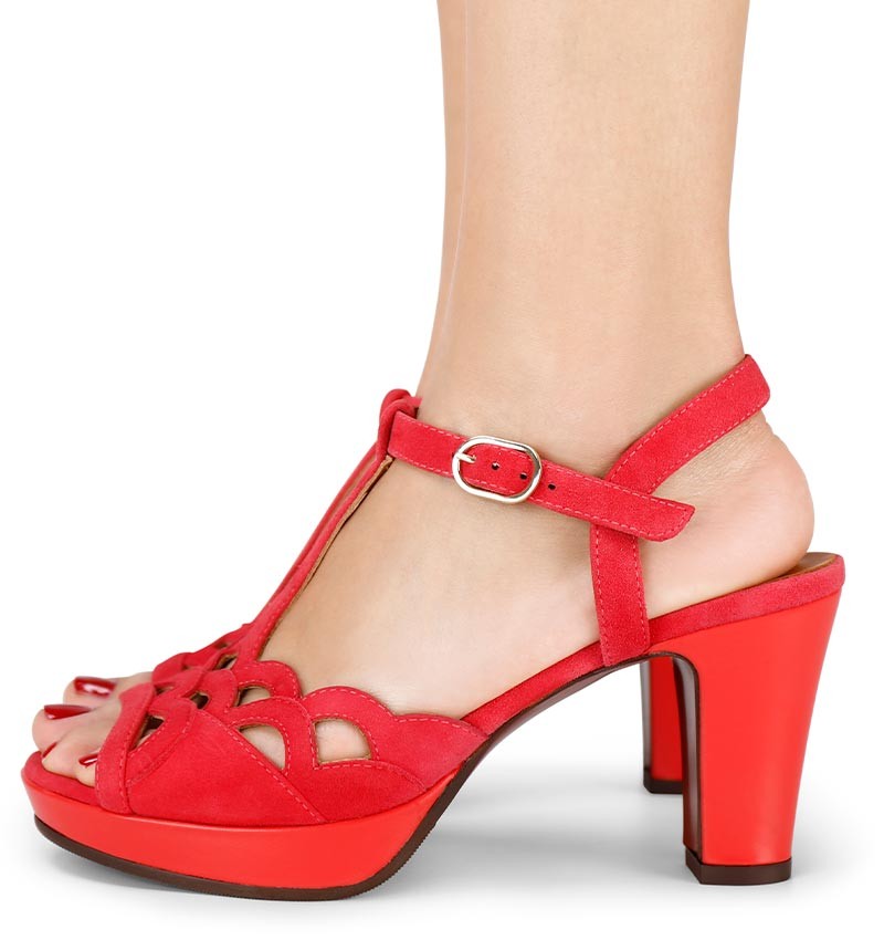EMAL RED CHiE MIHARA sandals
