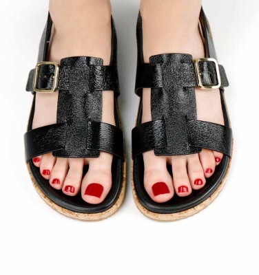 Chie Mihara YUTATE BLACK sandals | Spring-Summer Collection