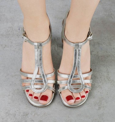 BABI SILVER CHiE MIHARA sandalias