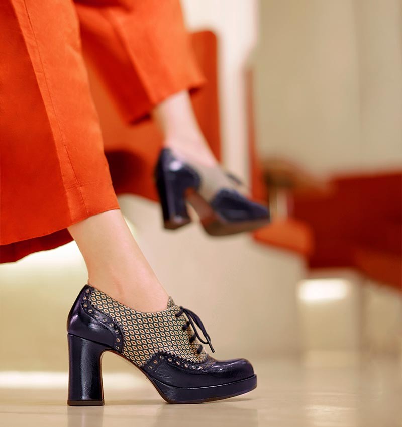 DALSON NAVY CHiE MIHARA shoes