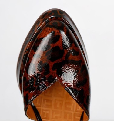 FASI BROWN GREEN CHiE MIHARA shoes