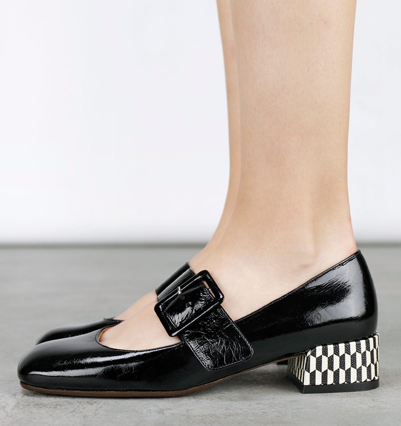 IAMAN BLACK CHiE MIHARA zapatos