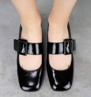 IAMAN BLACK CHiE MIHARA zapatos