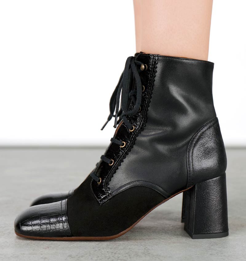 Chie mihara low heel lace sales up boots