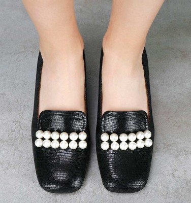 IDAKO BLACK & WHITE CHiE MIHARA zapatos