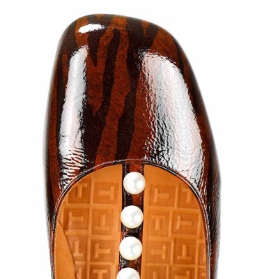 REYTA BROWN CHiE MIHARA shoes