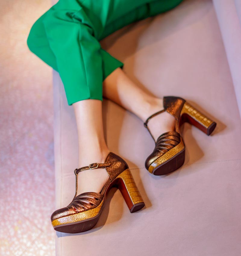 YEILO BRONCE CHiE MIHARA shoes
