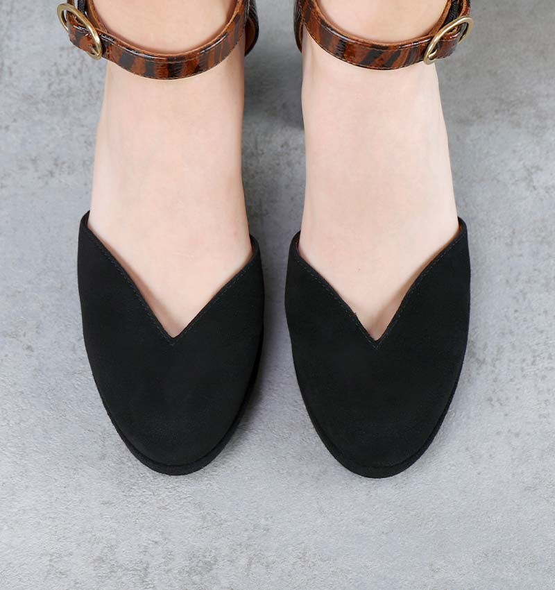 DAMAHO BLACK CHiE MIHARA shoes