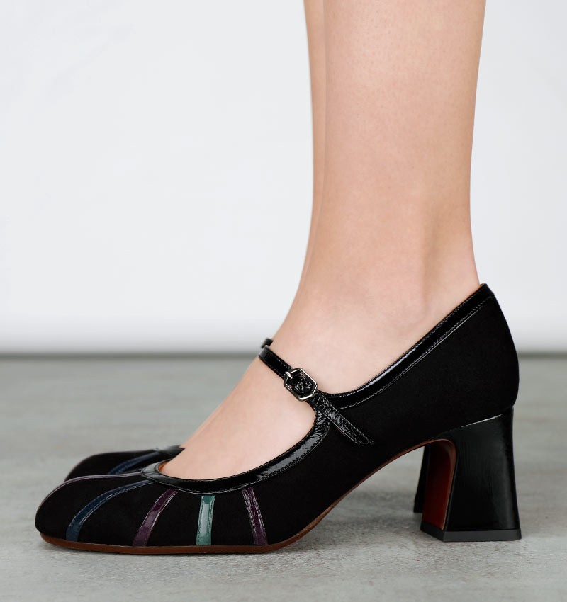 AGUTA BLACK CHiE MIHARA zapatos