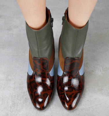 ETUSA BROWN & BLUE CHiE MIHARA bottes