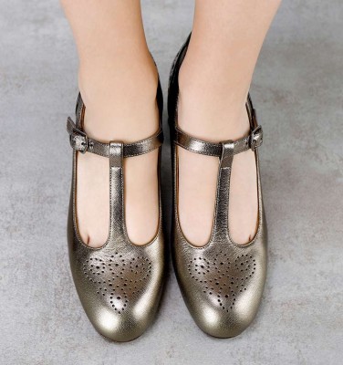 AFAN GREY CHiE MIHARA zapatos
