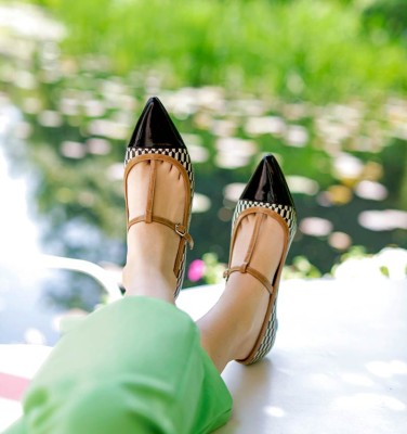HENU BLACK CHiE MIHARA shoes