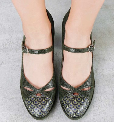 DAZUE DARK GREEN CHiE MIHARA shoes