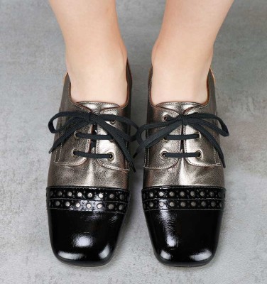 IKANE BLACK CHiE MIHARA shoes