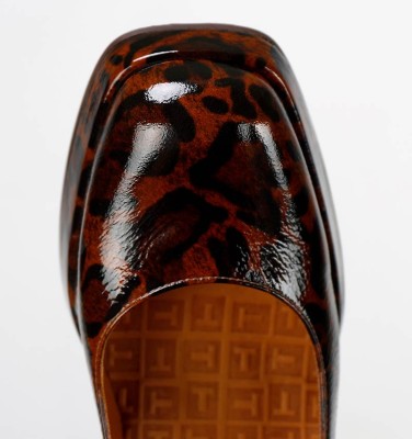 KABA BROWN CHiE MIHARA shoes