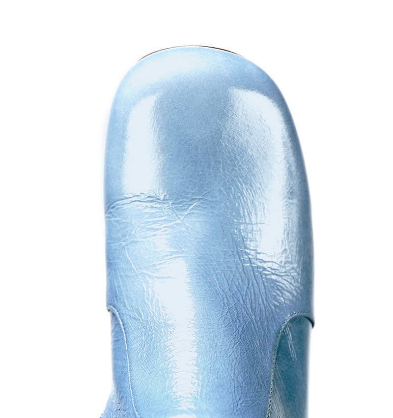 myura-light-blue