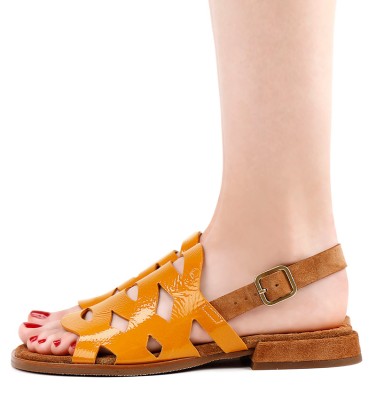 WA-LORIDA YELLOW CHiE MIHARA sandals