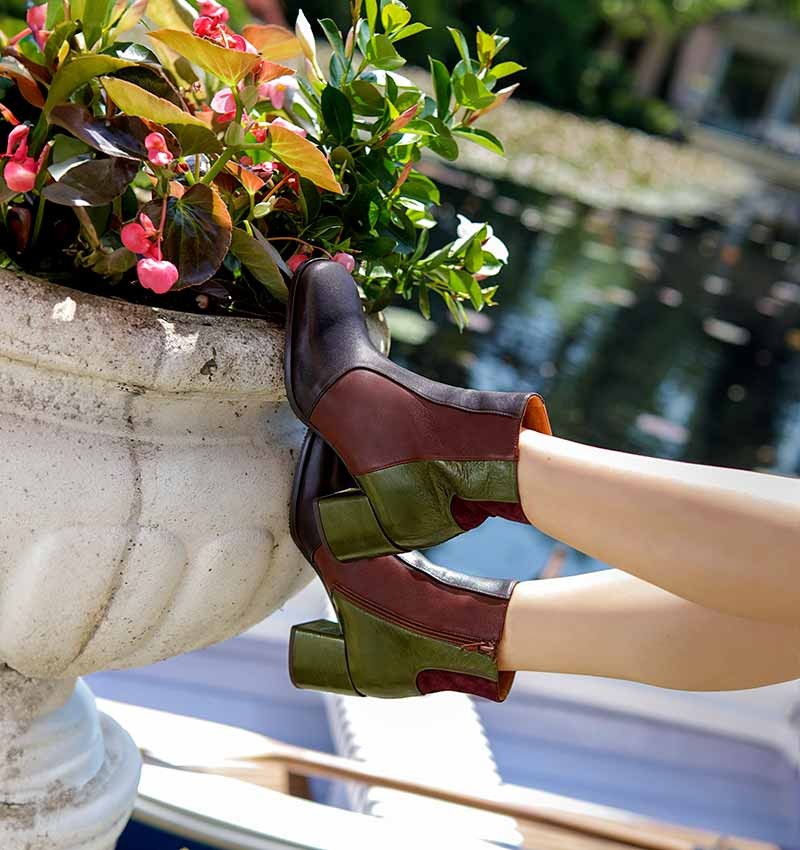Chie Mihara botines SAIRA DARK BROWN Colecci n Oto o Invierno