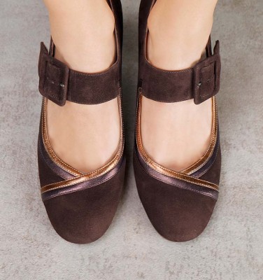 WIESA DARK BROWN CHiE MIHARA zapatos