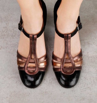 WANCE BLACK CHiE MIHARA shoes