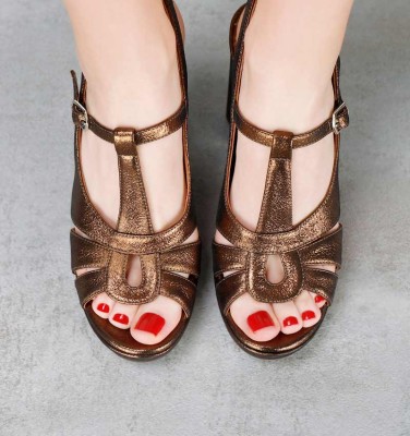 USAME BRONZE CHiE MIHARA sandals