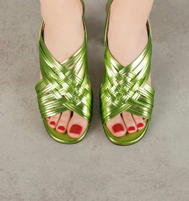 BIYA GREEN CHiE MIHARA sandalias