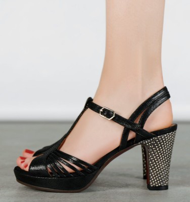 ELENJA BLACK CHiE MIHARA sandalias