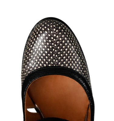 JUNAK BLACK CHiE MIHARA zapatos