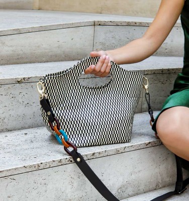 TOMIKO BLACK & WHITE CHiE MIHARA handbags
