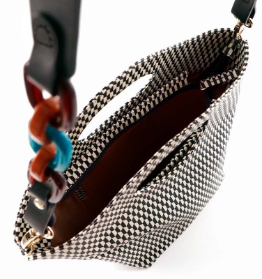 TOMIKO BLACK & WHITE CHiE MIHARA handbags