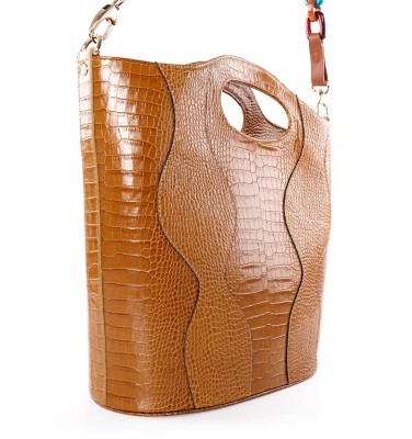 REI TERRA CHiE MIHARA handbags
